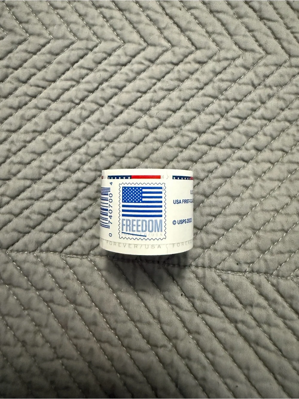 New 1 coil Of 100 USPS STAMPS AMERICAN Flag